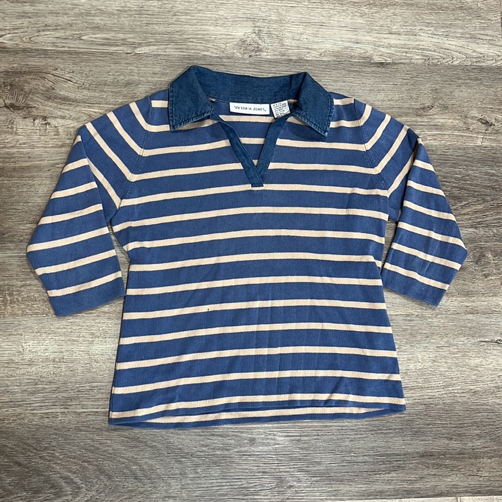 Victoria Jones V Neck Collared 3/4 Length Sleeve Sweater w/ Blue and Tan